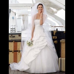 David’s Bridal Ivory Strapless Wedding Gown, 12